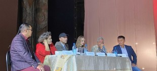 Фонд поддержки и развития Хакасского национального драматического театра провел очередную встречу