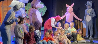 Афиша спектаклей Театра Топанова для детской аудитории в дни школьных каникул 